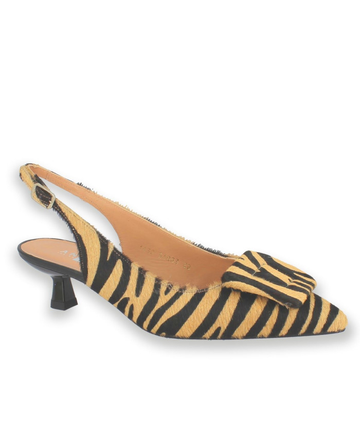 INDIRA CEBRA CAMEL MAR, INDIRA CEBRA CAMEL
MAR