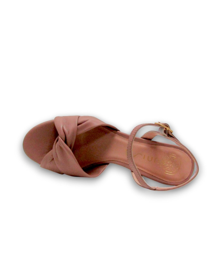 ONOA_26_NTO PRALINE NAPA TOP_S PRALINE